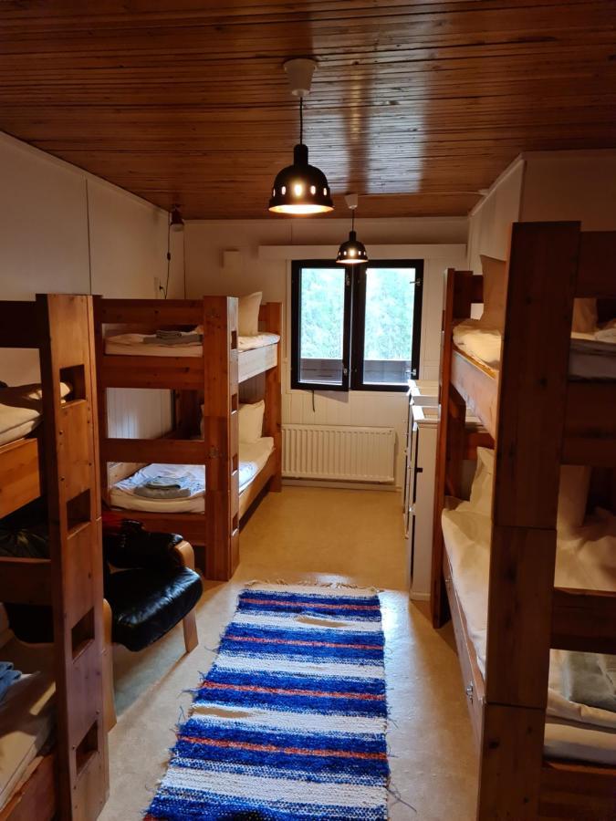 Silver Fox Hostel Äkäslompolo エクステリア 写真