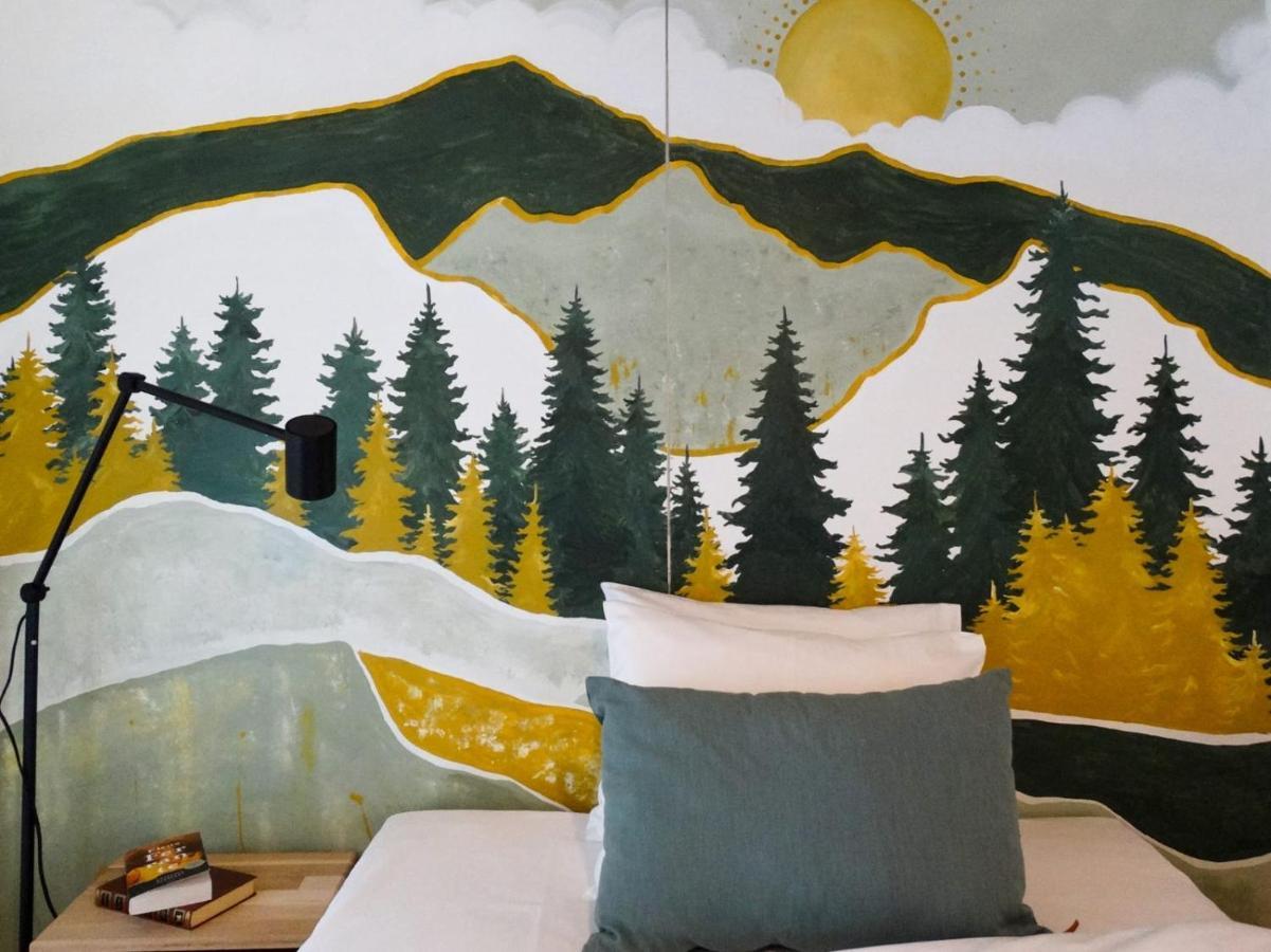 Silver Fox Hostel Äkäslompolo エクステリア 写真